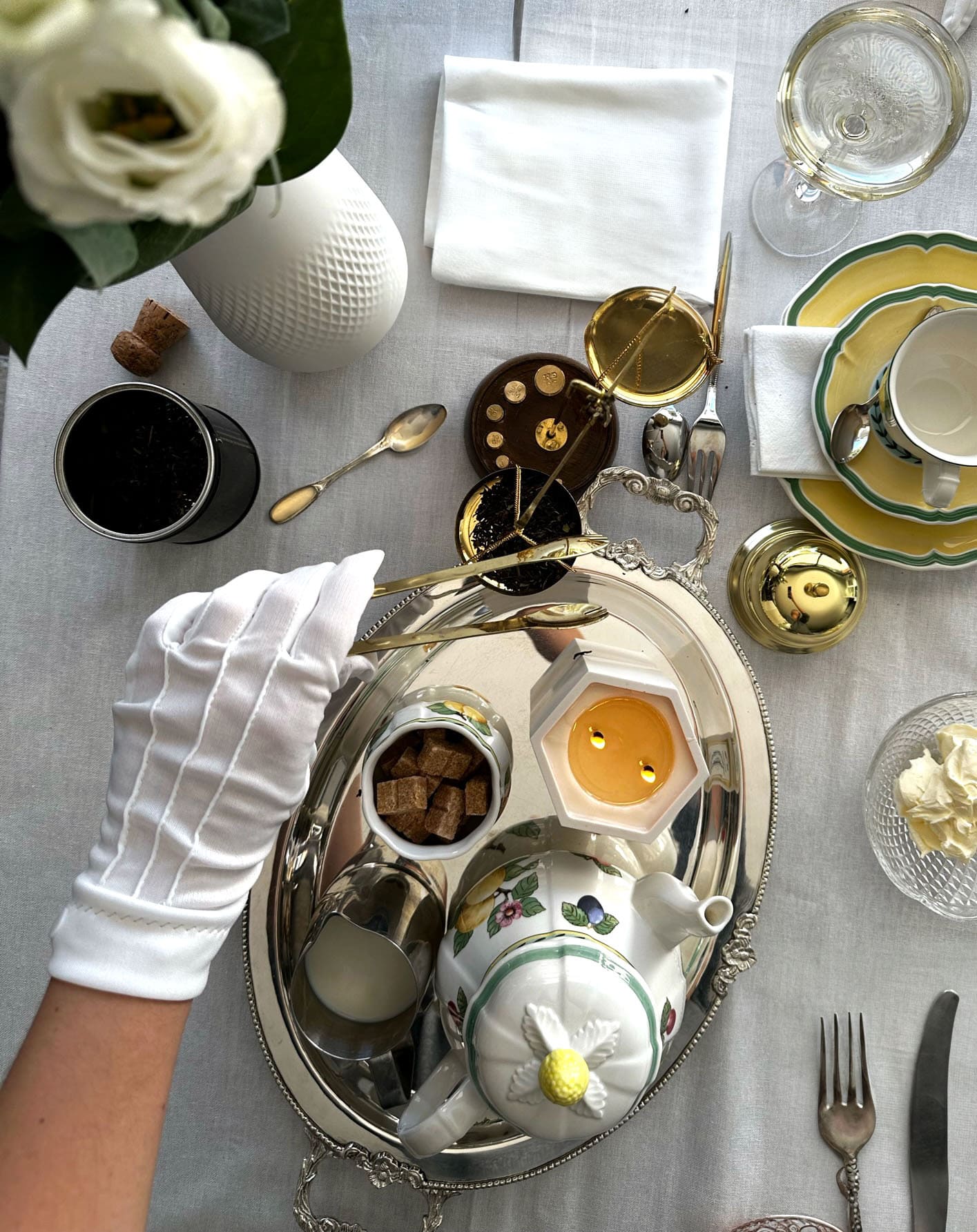 table pour le thé d'apres-midi